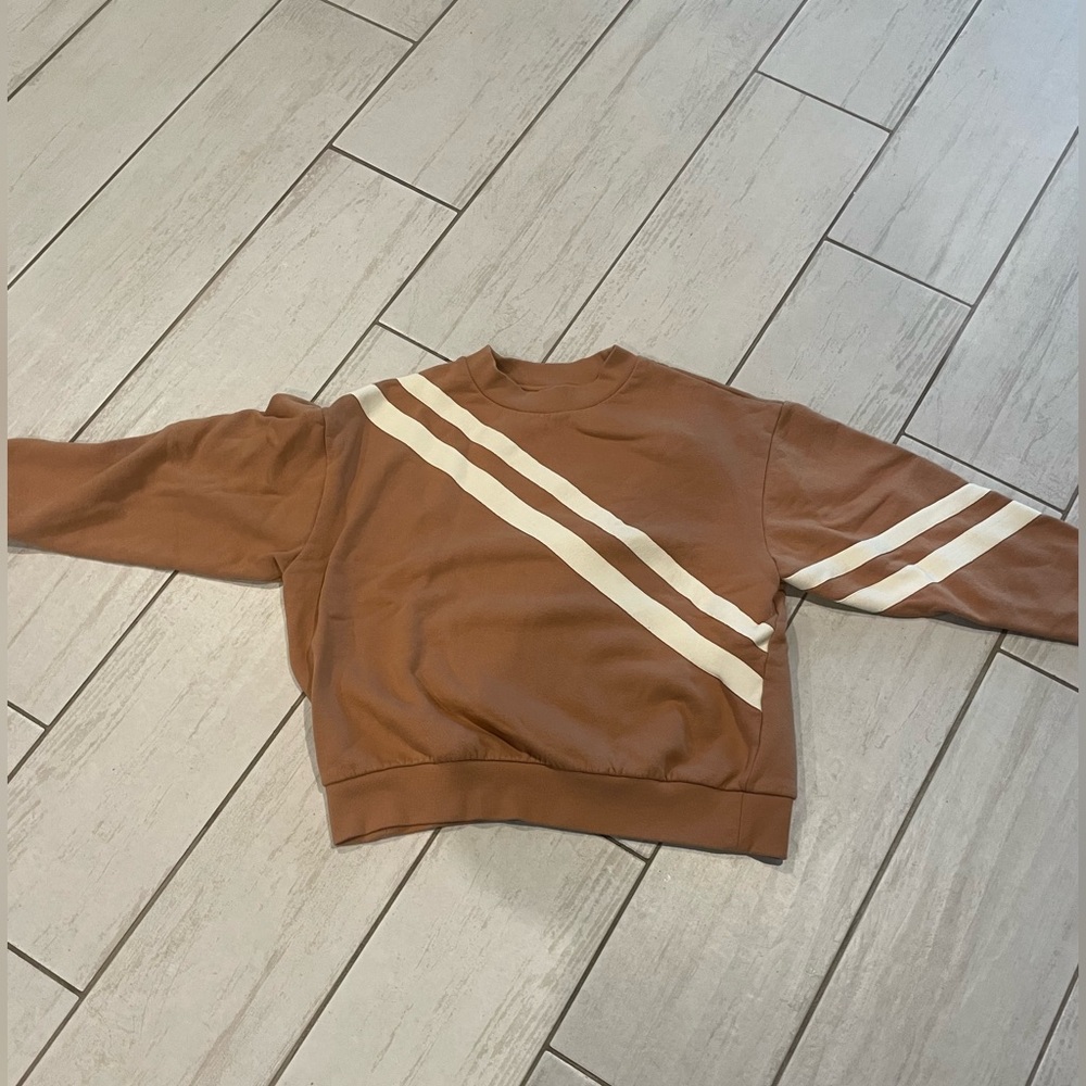 Wesley Tan Sweatshirt like new not even sure if I wore it.  Pants for sale too.